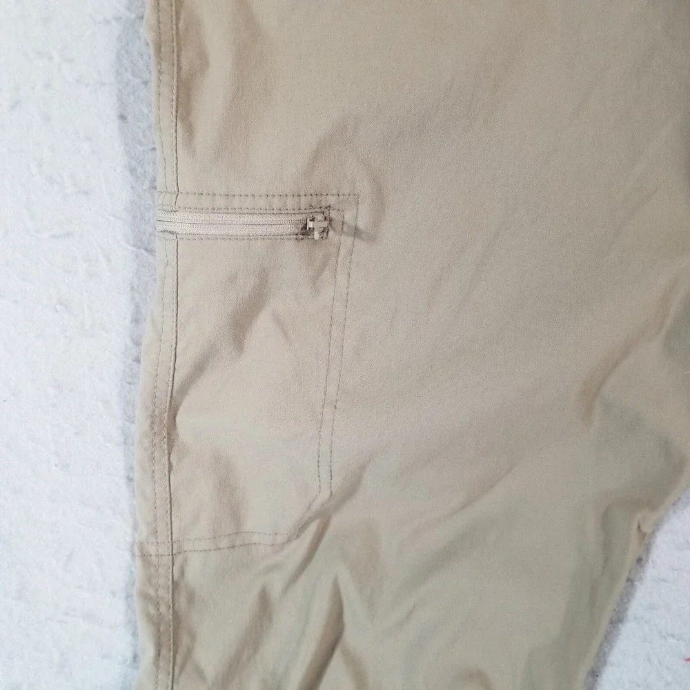 Wrangler outdoor cargo pants men's 44 x 28 brown comfort waist flex stretch